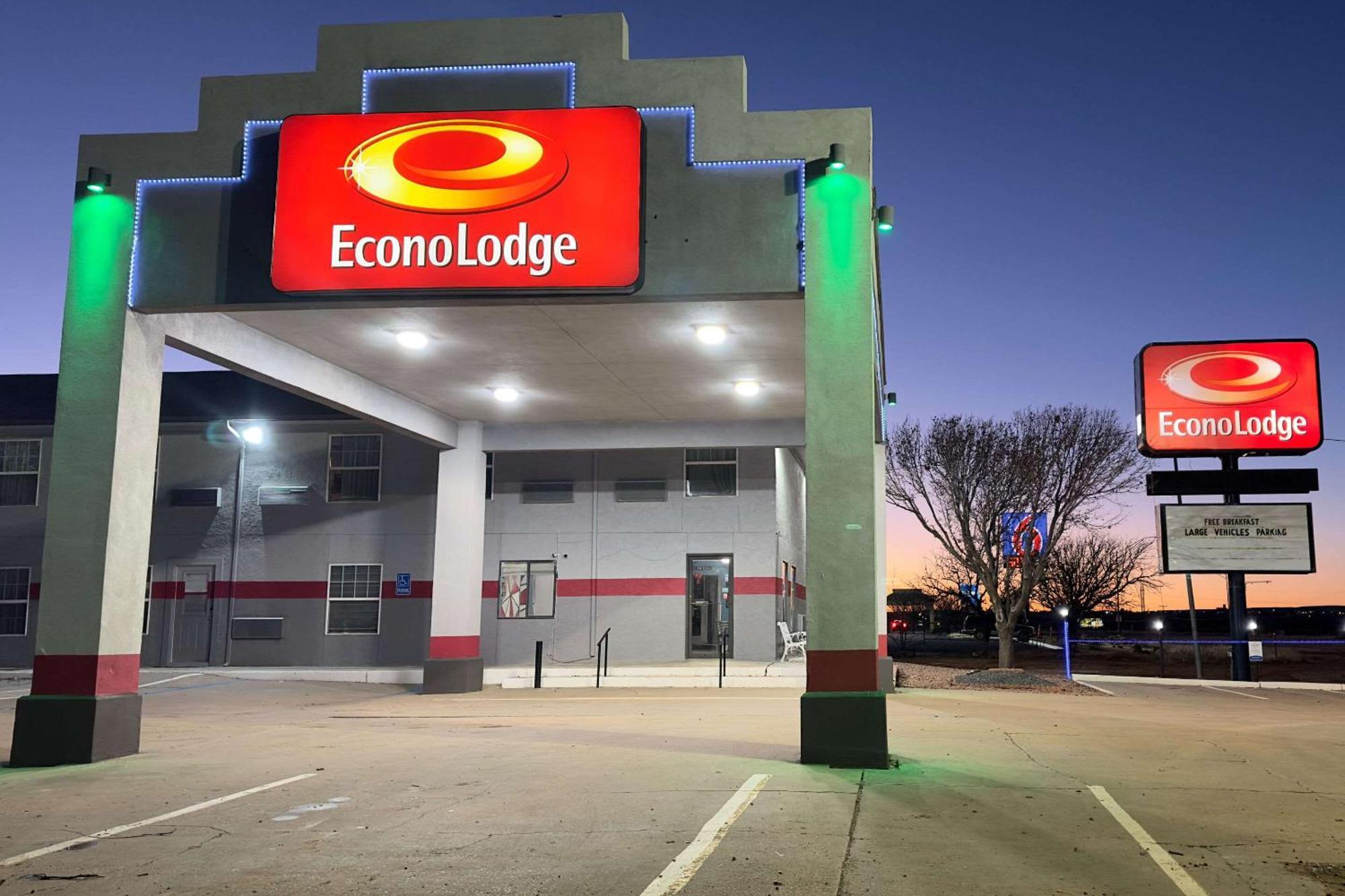 Econo Lodge Tucumcari Route 66 Exterior photo